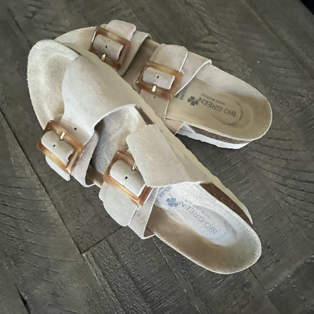 Women's Cream Sandals